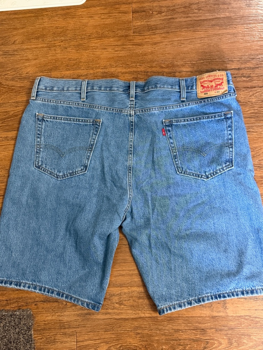 Levi's 405 Standard Fit Denim Jean Shorts - Size W44 Men’s 44 Big Dad Vibe